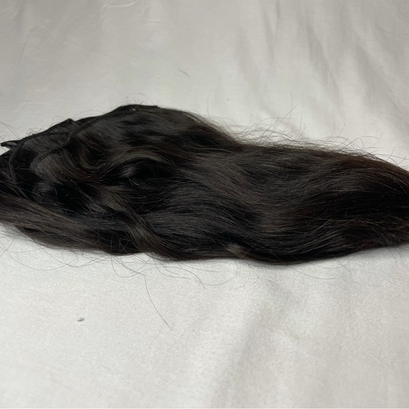 Bundle of Wavy/Straight Human Hair Extensions - Picture 5 of 10